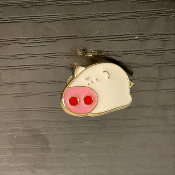 Cute Pig Enamel Lapel Pin White & Pink - Picture 1 of 3